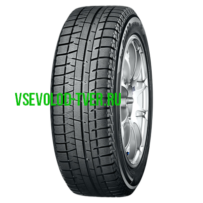 Yokohama iceGuard Studless iG50+ 215/50 R17 Q зима